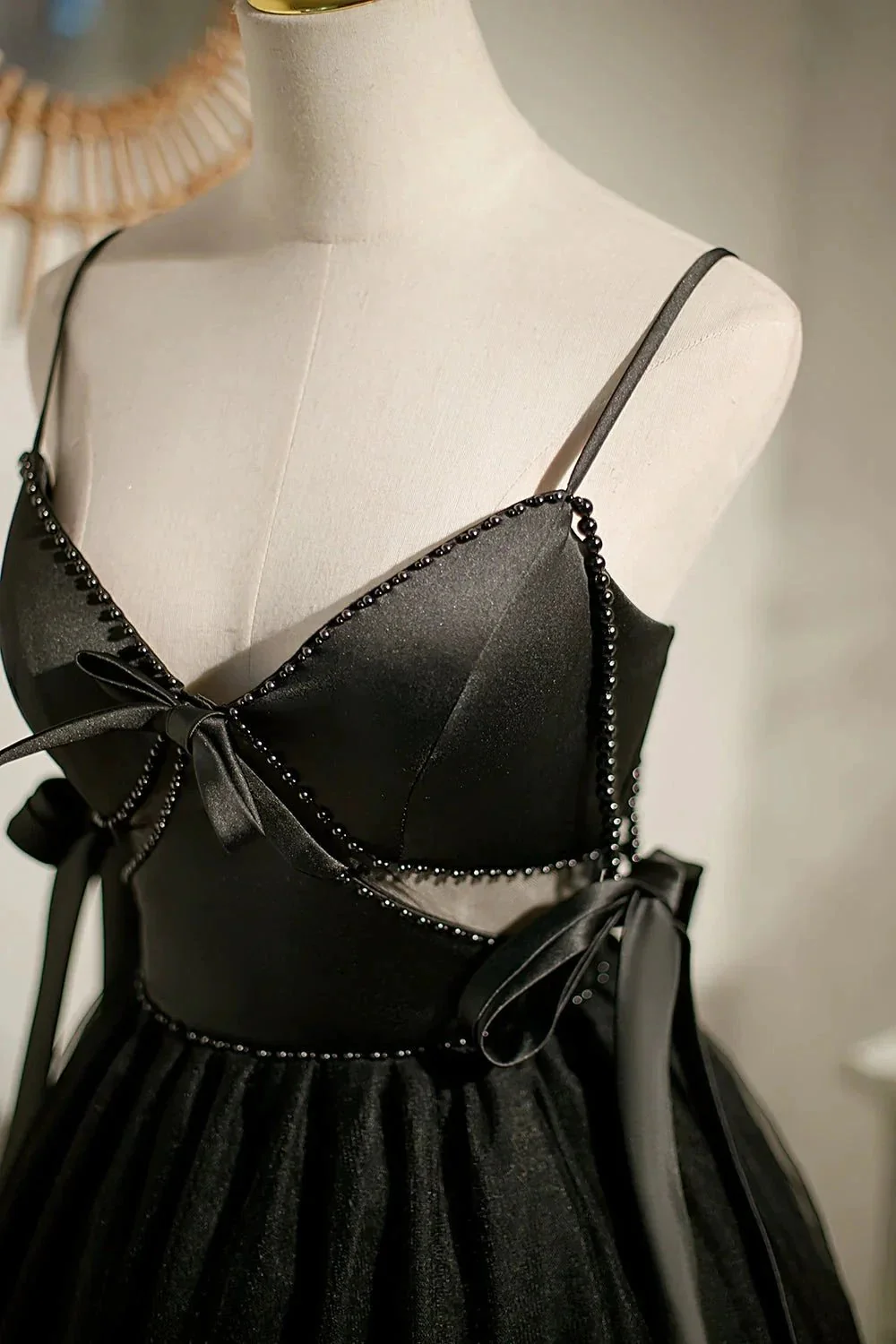 Black Sexy Sleeveless Beading Short Homecoming Dresses - Image 5
