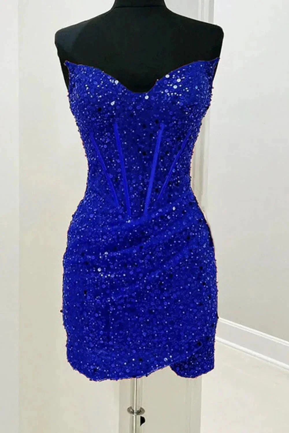 Bodycon Sweetheart Red Sequins Corset Homecoming Dress - Image 4