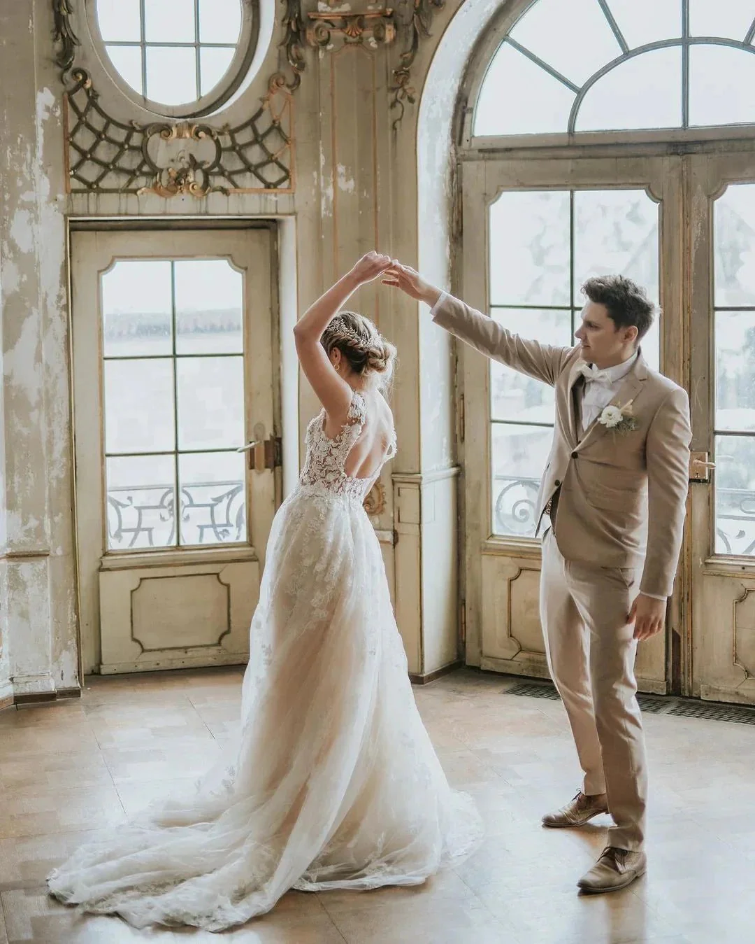 Boho Long A-line Tulle Wedding Dress with Lace Appliques - Image 6