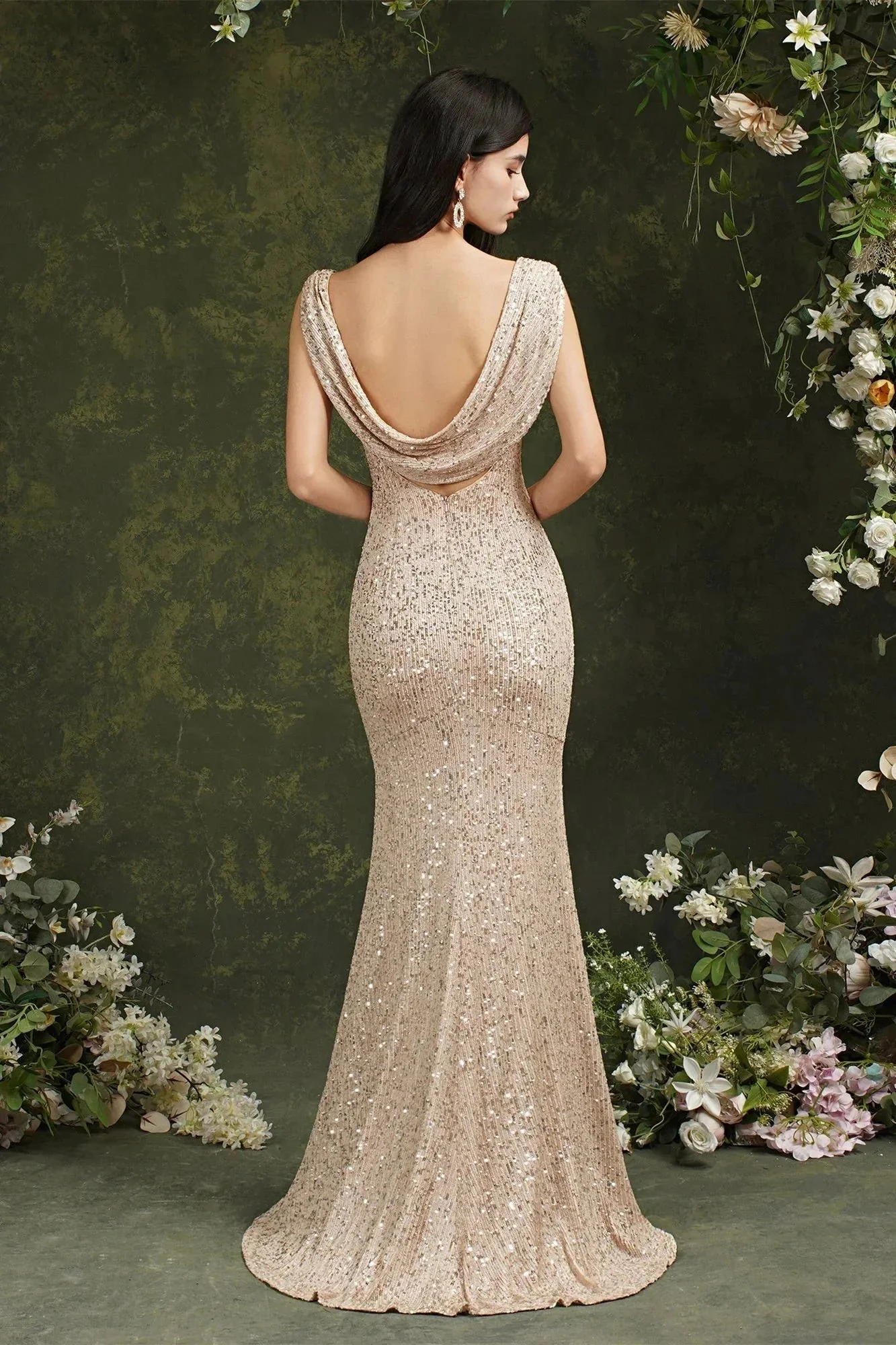 Brilliant Scoop Neck Sequins Backless Mermaid Bridesmaid/Prom Dress With Side Slit - Image 2