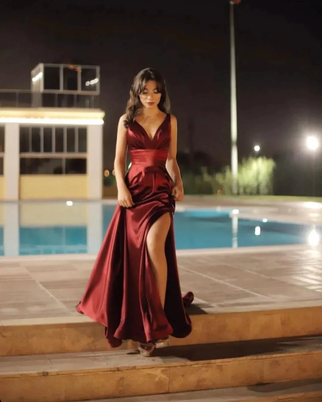 Burgundy Long A-line V-neck Backless Prom Dress With Slit - Image 3