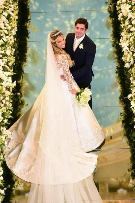 Charming A-Line Lace Sweetheart Long Sleeve White Wedding Dress With Appliques - Image 4