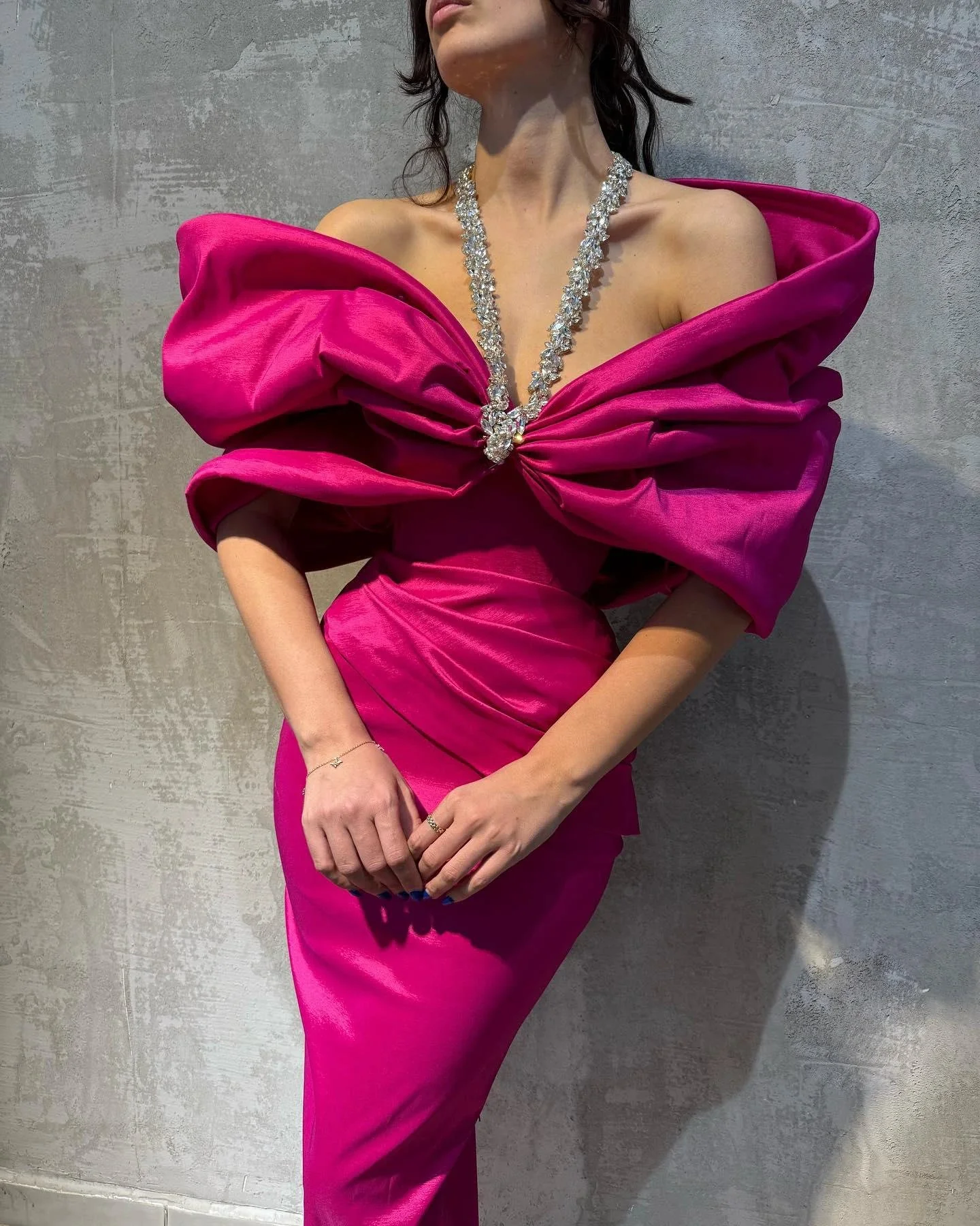 Charming Column Satin Halter Half Sleeve Pink Prom Dresses With Bow-Knot - Image 5