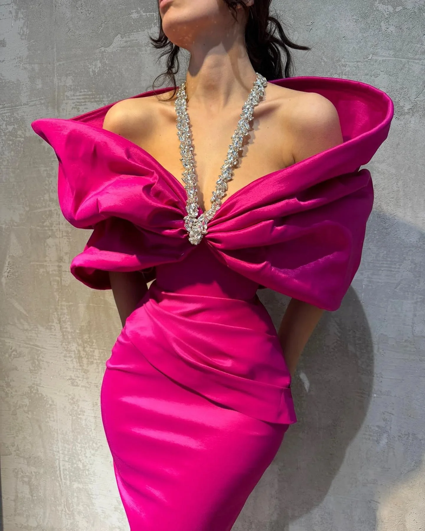 Charming Column Satin Halter Half Sleeve Pink Prom Dresses With Bow-Knot - Image 6