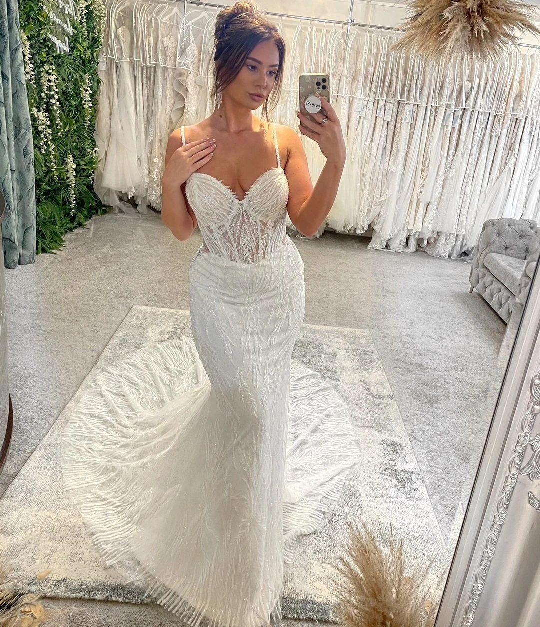 Charming Floor Length Sweetheart Sleeveless Spaghetti Straps Mermaid Wedding Dress with Chapel Train - Image 2