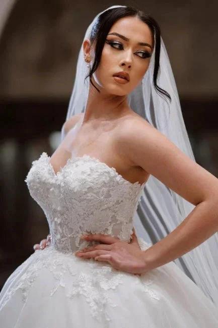 Charming Lace Floor-Length Sleeveless Sweetheart Ball Gown Wedding Dresses with Appliques - Image 2