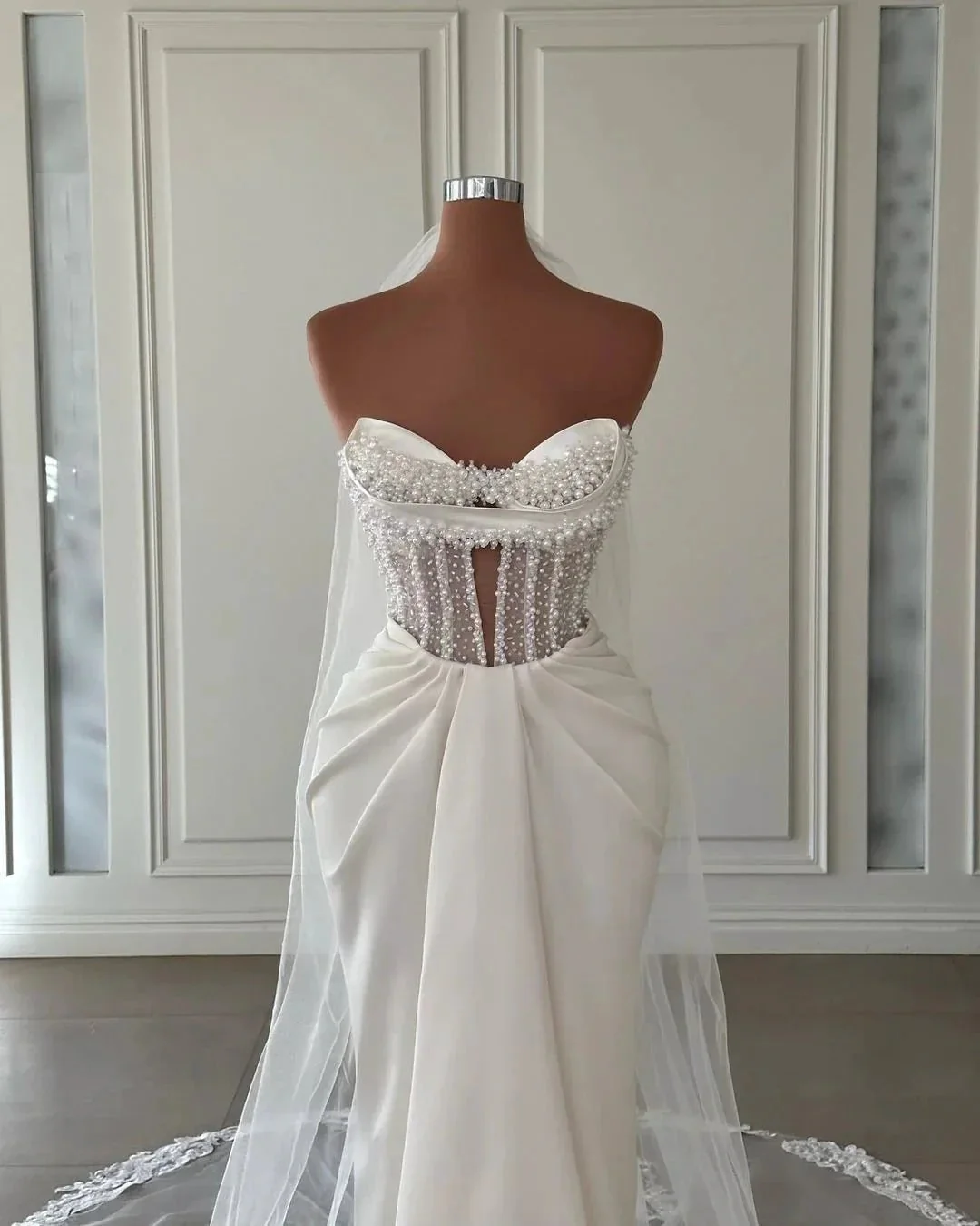 Charming Long Ivory Mermaid Sleeveless Satin Wedding Dress With Pearls - Image 2
