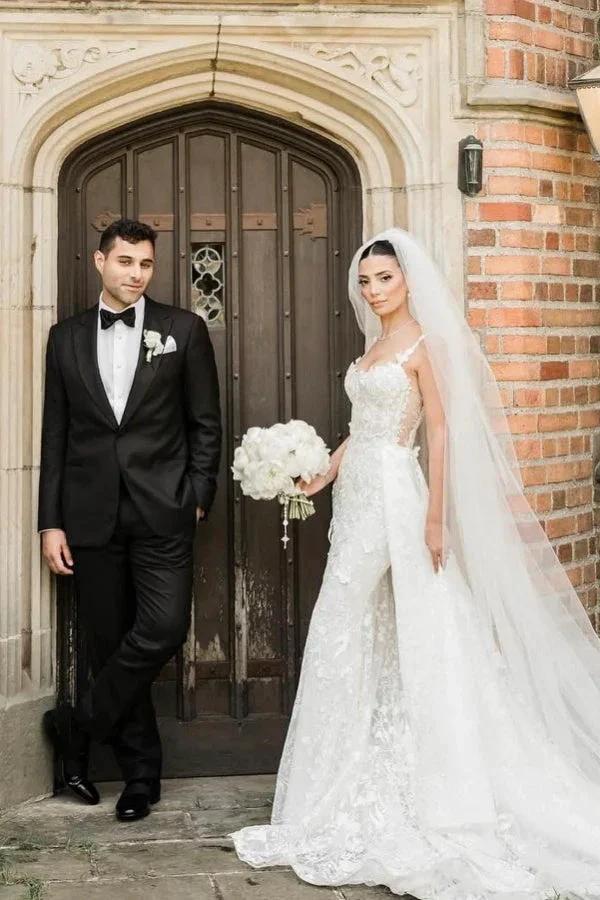 Charming Long Ivory Sleeveless Lace Wedding Dress with Detachable Train - Image 3