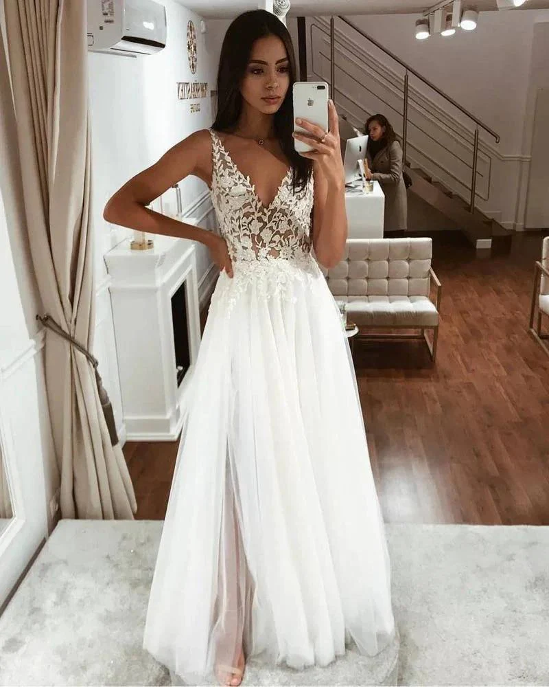 V-Neck Sleeveless Lace Tulle Beach Wedding Dress - Image 2