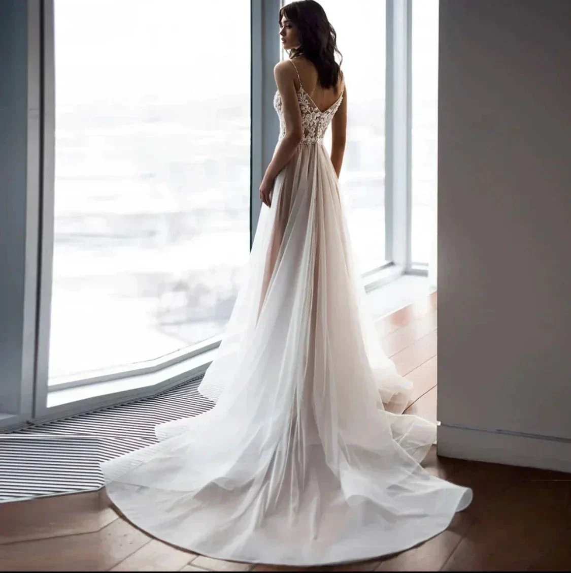 Charming Spaghetti Straps V Neck Wedding Dresses Lace Appliques Backless Tulle A Line Bridal Gowns Sweep Train Robe - Image 3