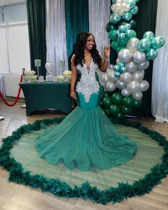 Charming V-neck Sleeveless Mermaid Prom Dress - Image 2