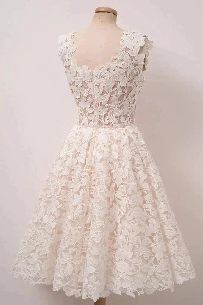 Chic A-line Short Lace Homecoming Dresses - Image 2