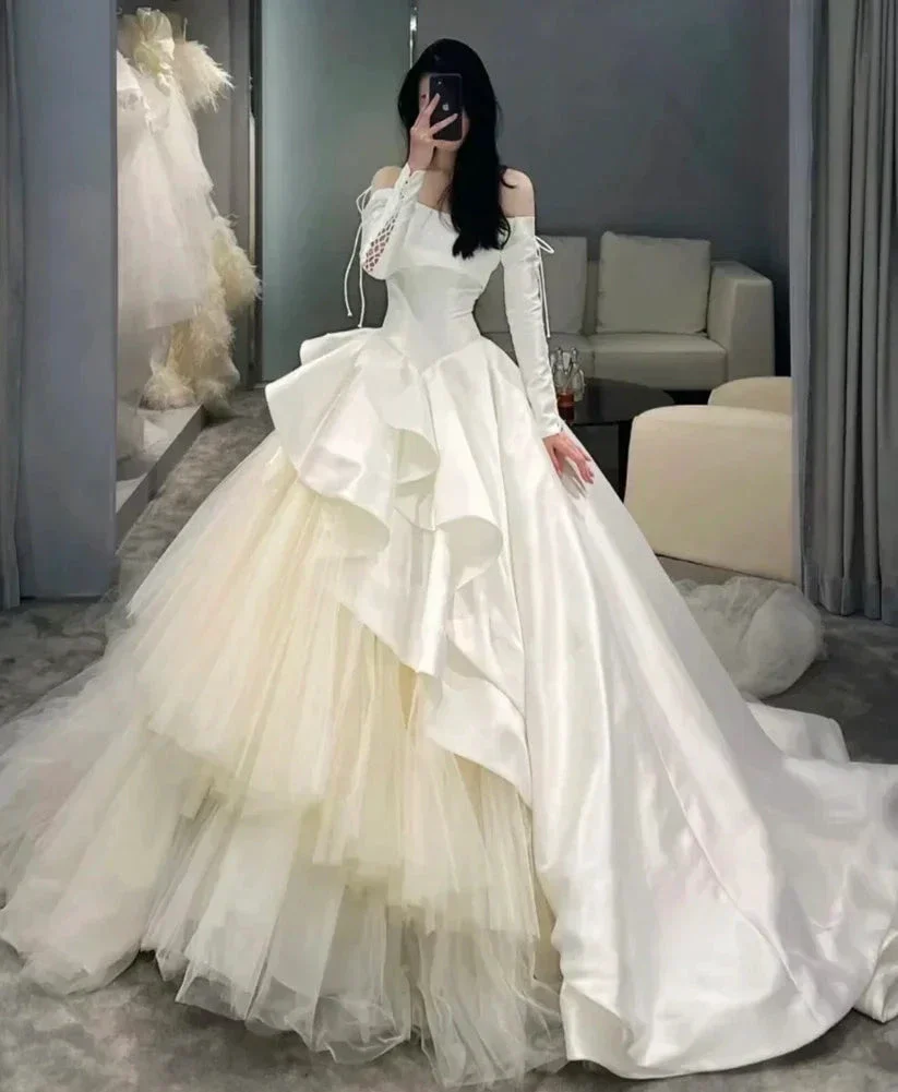 Chic A-line Long Sleeves Wedding Dress,Bridal Gown Y6789 - Image 4