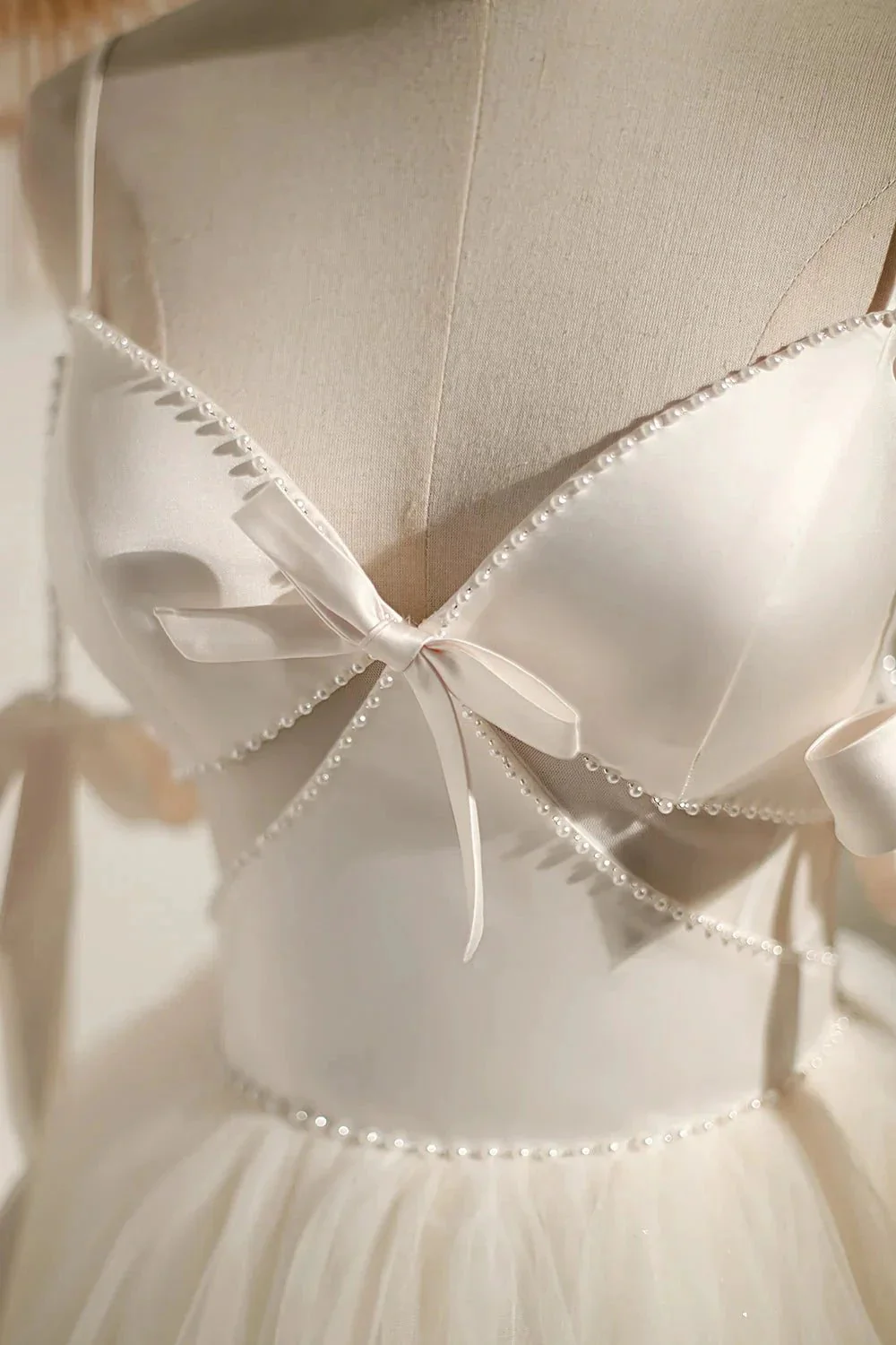 Beading Bowknot Lace Up Short Homecoming Dresses - Image 2