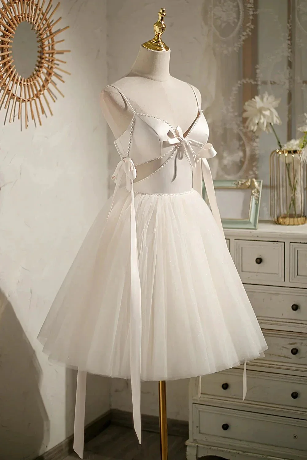 Beading Bowknot Lace Up Short Homecoming Dresses - Image 3