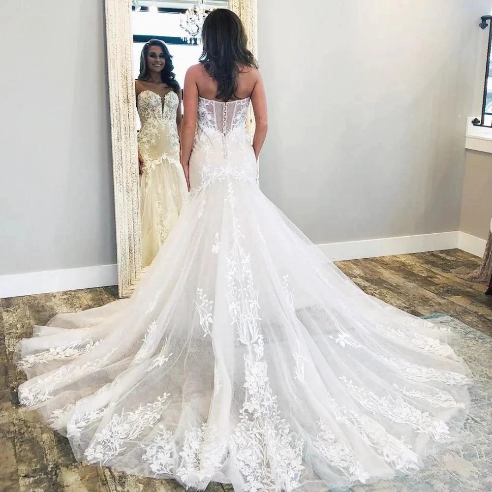 Affordable V-Neck Sleeveless Lace Bridal Wears - Image 2