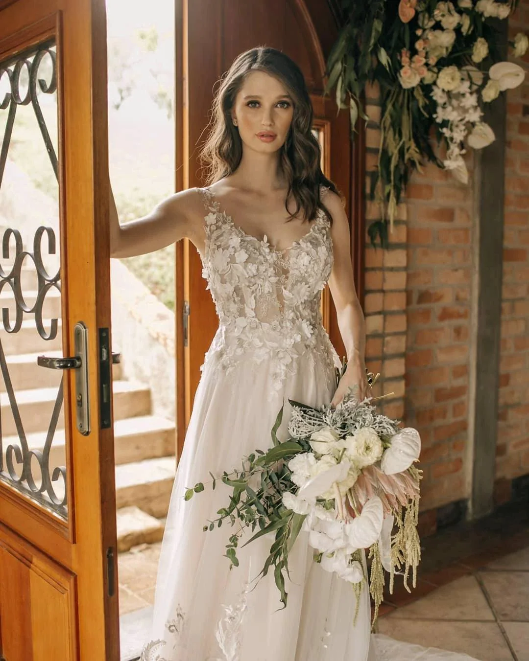 Chic Long A-line Sleeveless Flowers Backless Wedding Dress With Lace - Image 7
