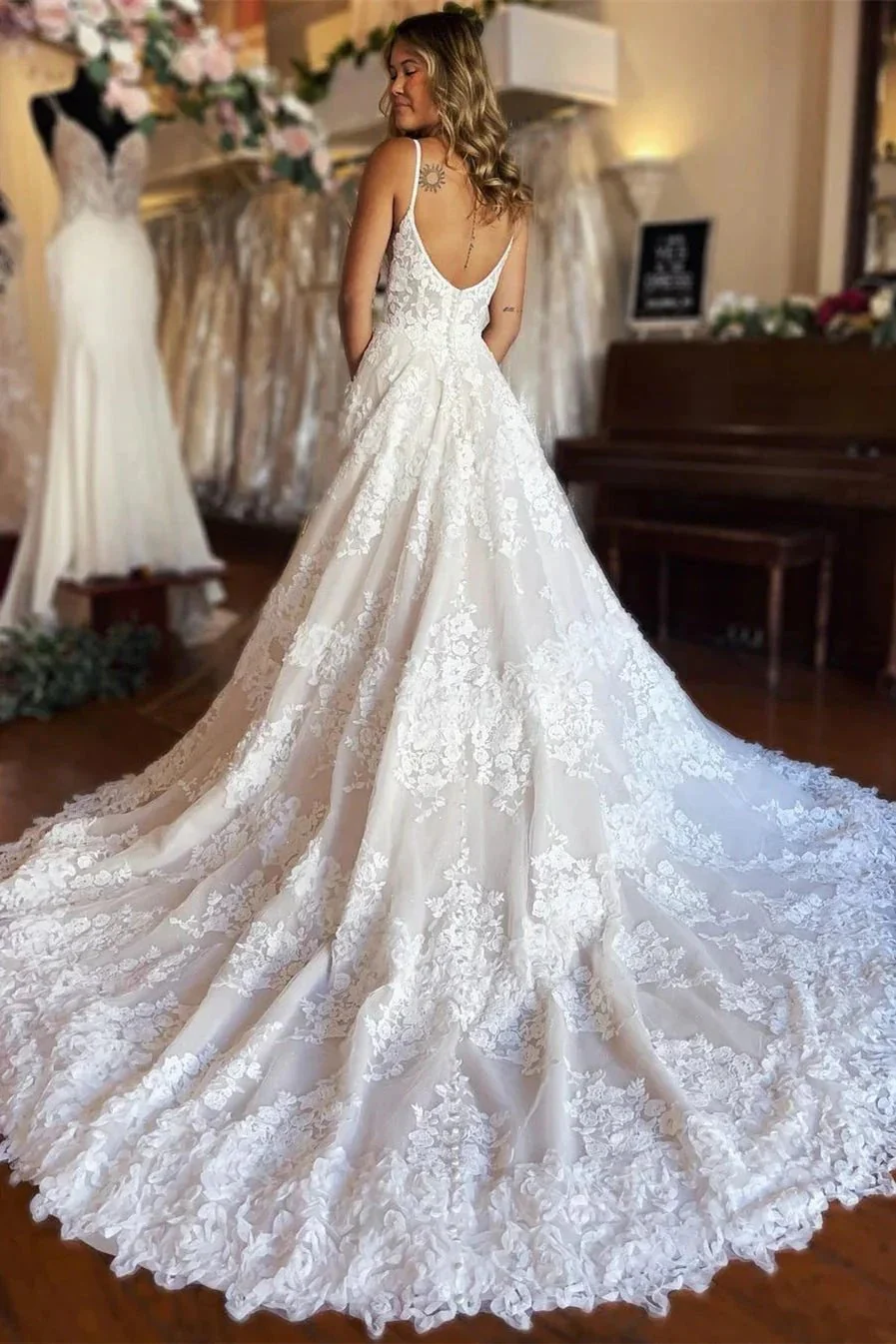 Chic Long A-line Spaghetti Straps Lace Wedding Dress With Slit - Image 2