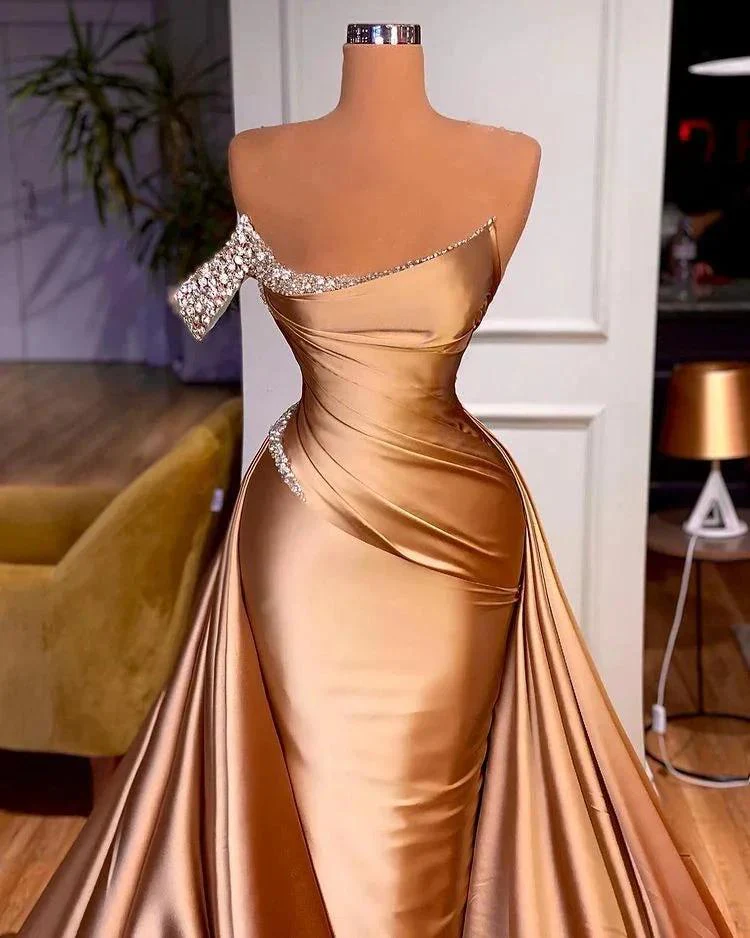 Chic One Shoulder Crystal Mermaid Prom Dress With Detachable Train - Image 2
