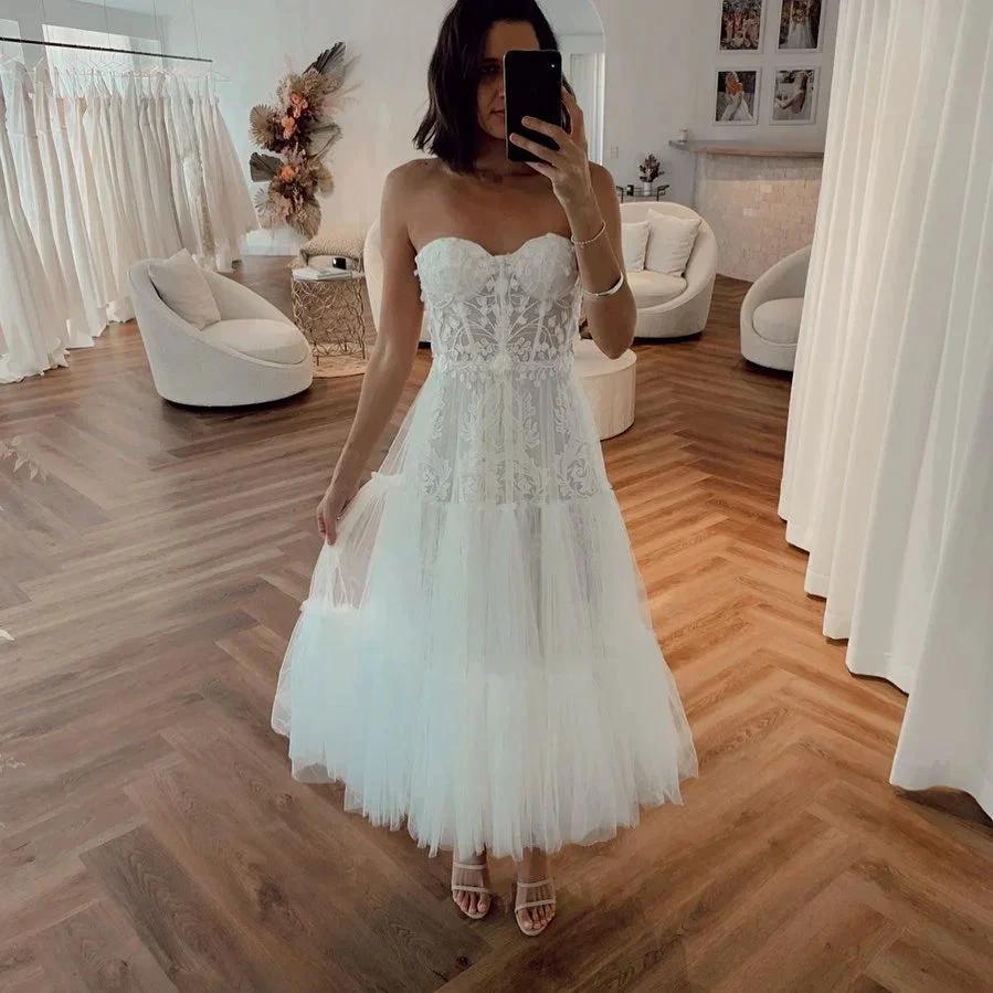 Stunning Strapless Short Summer Tulle Wedding Dress - Image 2