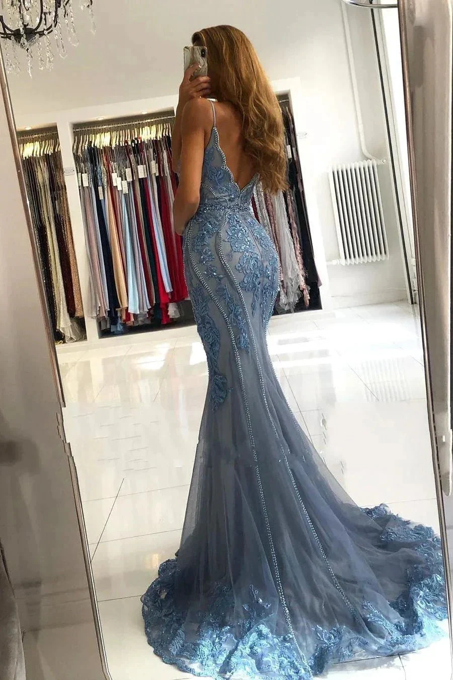 Chic V-neck Slim Mermaid Evening Gown - Image 2