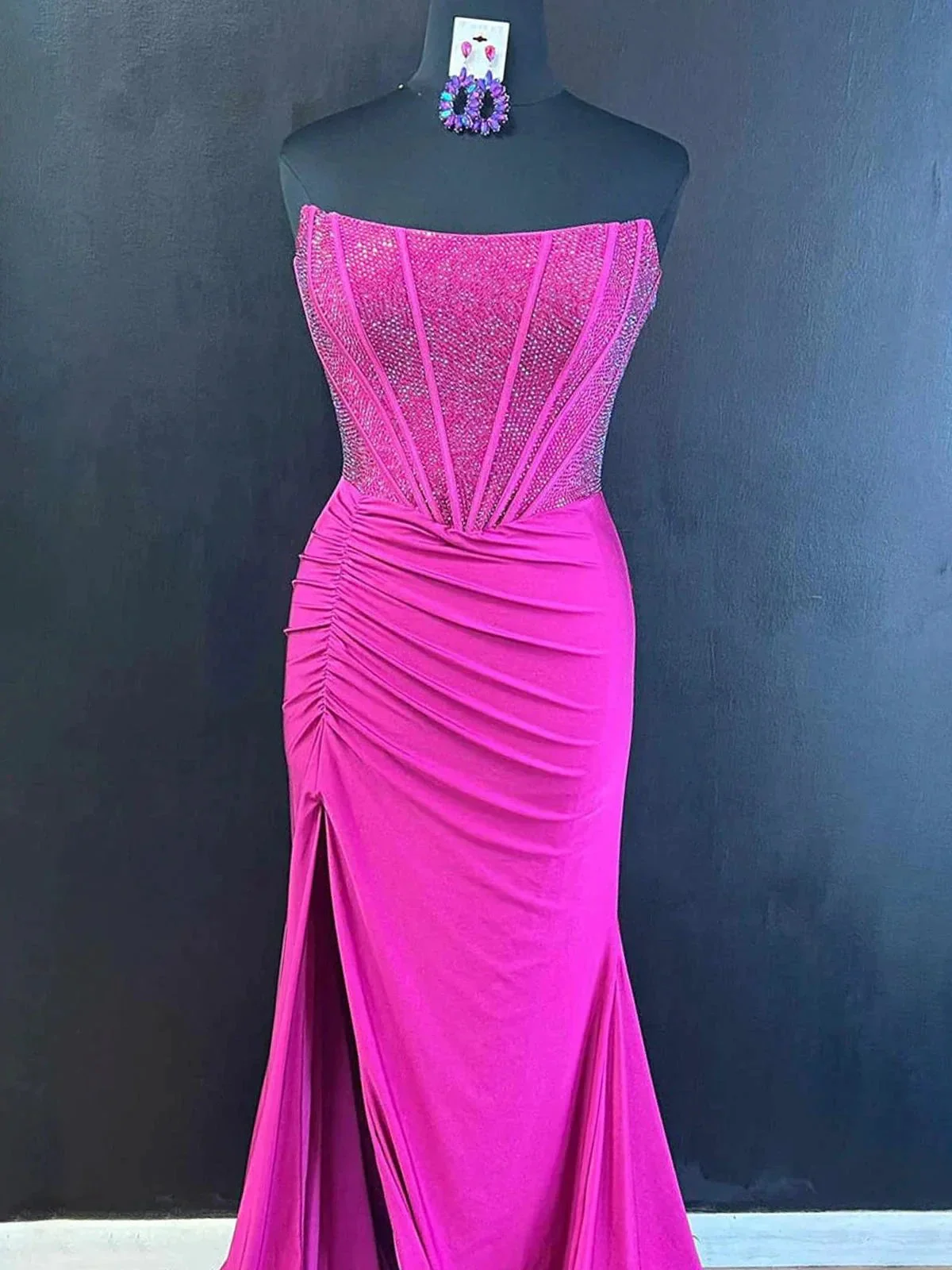 Chime | White Mermaid Strapless Satin Long Prom Dresses With Beading - Image 4
