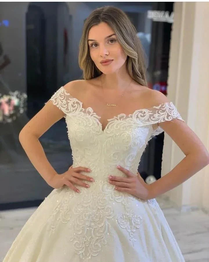 Classy Long A-Line Off-the-Shoulder Appliques Lace Backless Wedding Dress - Image 3
