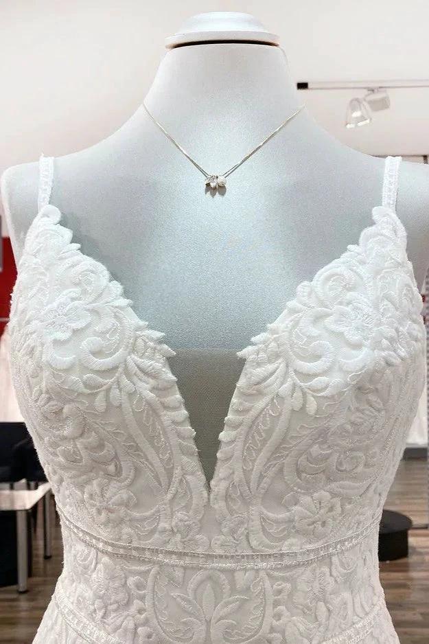 Classy Long Mermaid V-neck Satin Open Back Wedding Dress with Lace Appliques - Image 4