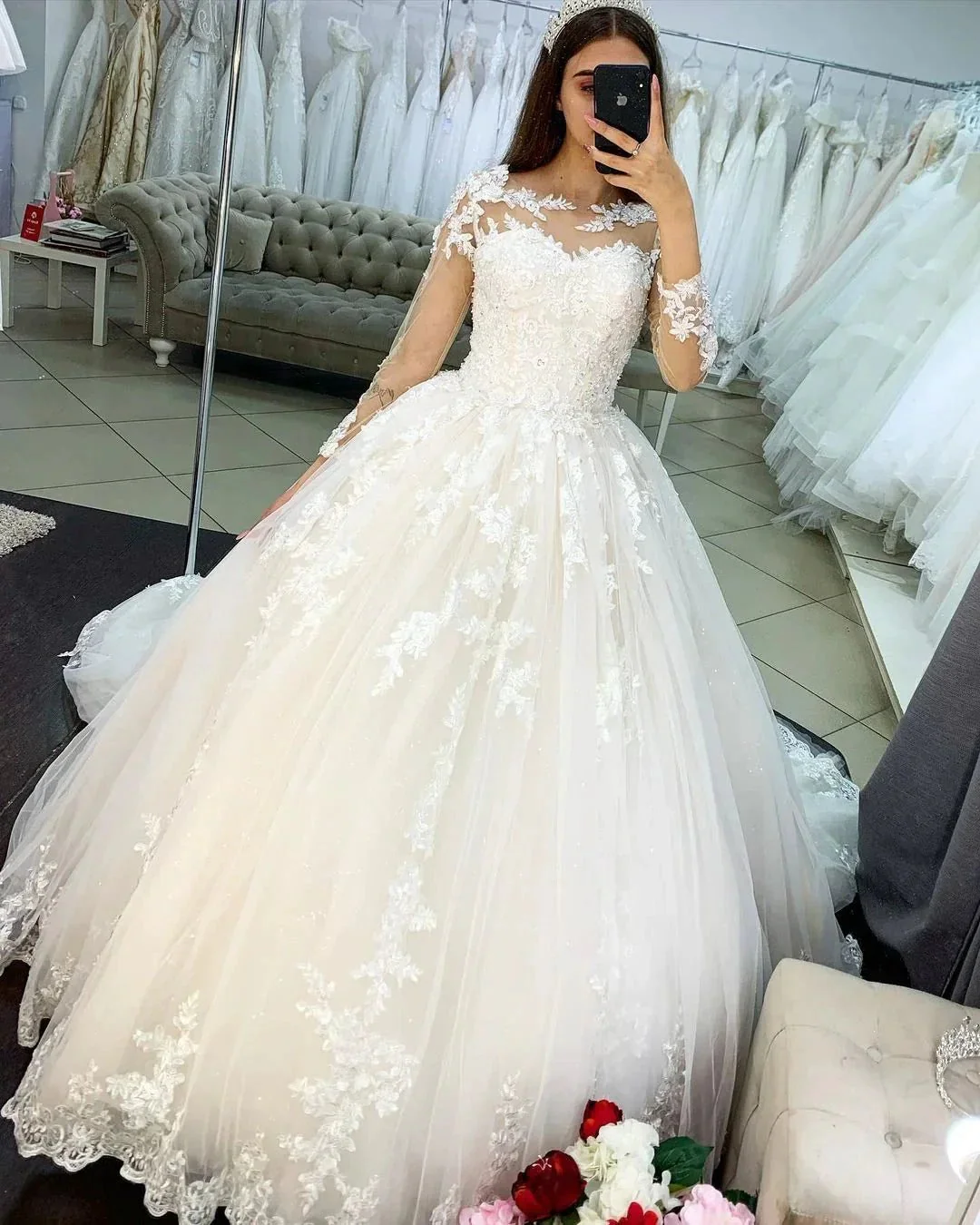 Classy Long Princess Appliques Lace Tulle Wedding Dress with Sleeves - Image 3