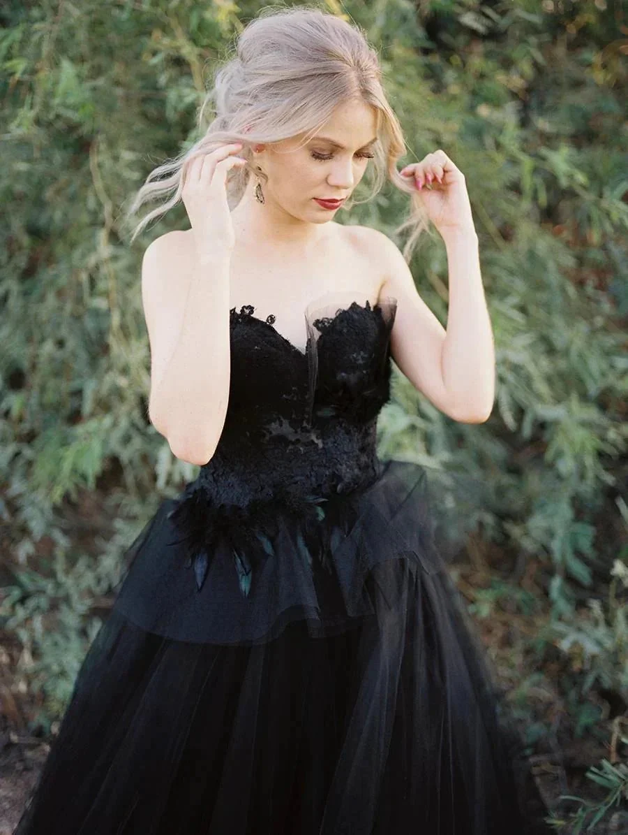 Classy Long Princess Sweetheart Open Back Tulle Black Wedding Dress with Lace - Image 5