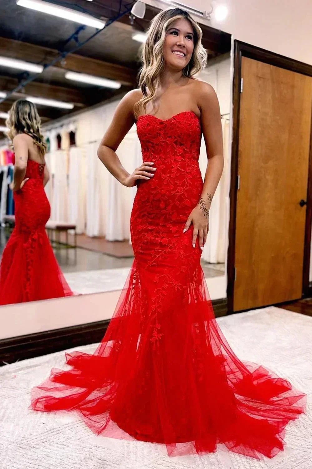 Evie |Mermaid Sweetheart Neck Lace Long Prom Dress With Appliques - Image 8