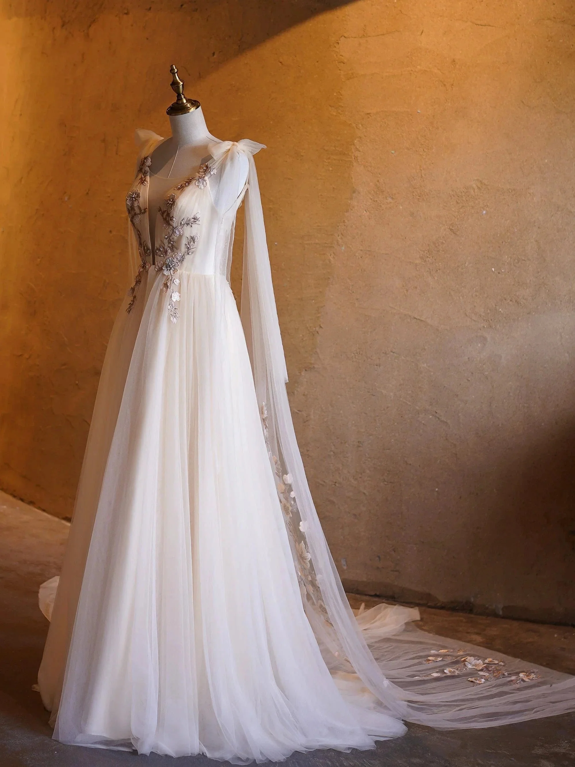 A-line Tulle Embroidery Deep-V Neck Floor-Length Prom Dresses - Image 4
