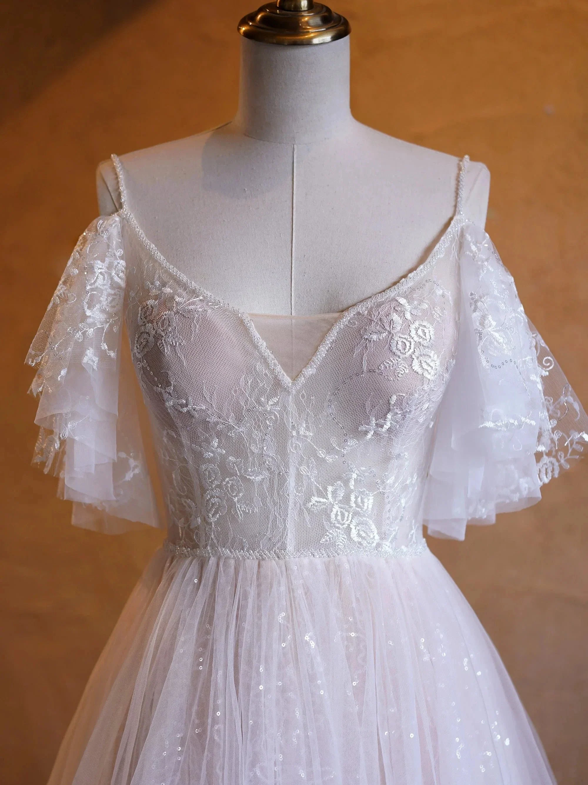 A-line V-neck Pearl Embellished Tulle Lace Floor Length Prom Dresses - Image 3