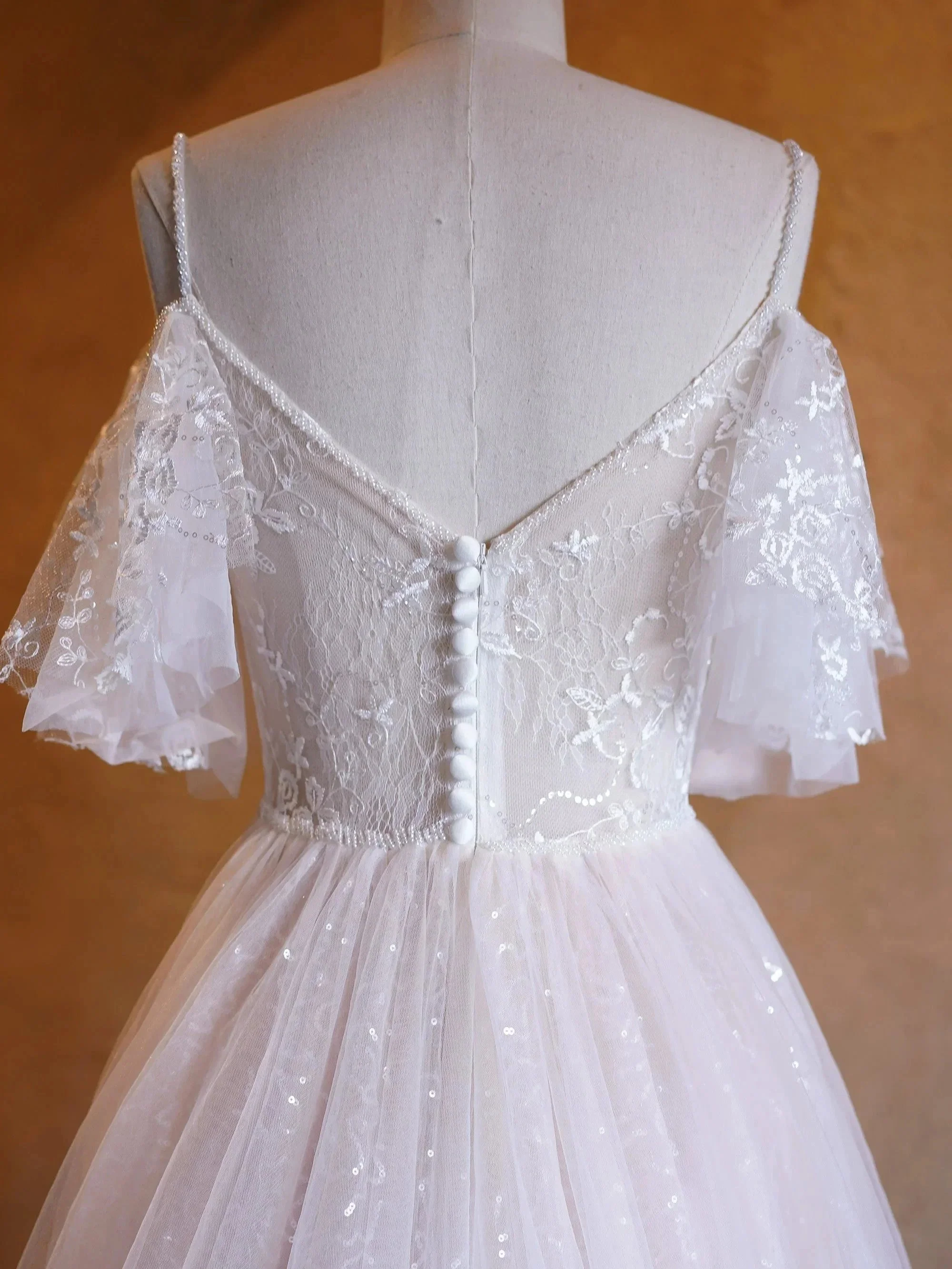 A-line V-neck Pearl Embellished Tulle Lace Floor Length Prom Dresses - Image 5