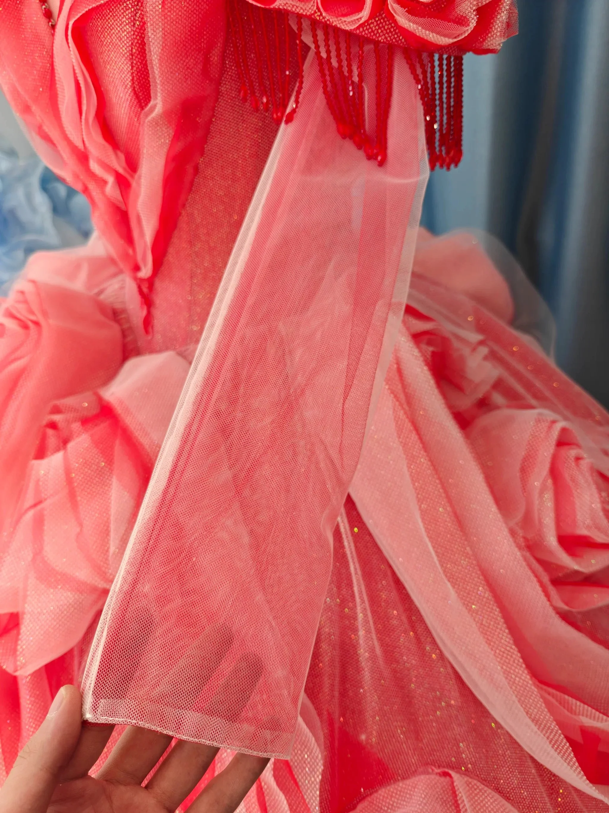 Vibrant Coral Red Off-the-Shoulder Ball Gown Wedding Dress with 3D Rose Appliqués & Beaded Tassels Ye-2036 - Image 3