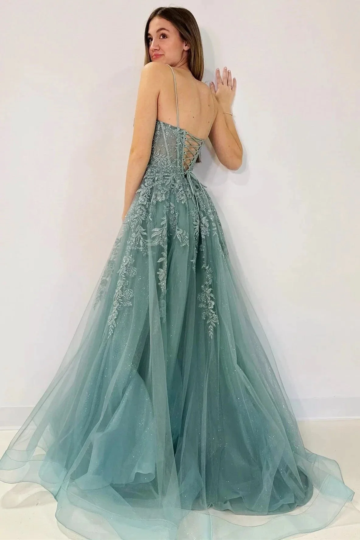 Cozy | Tulle Appliques Lace-Up A-Line Long Prom Dress - Image 2
