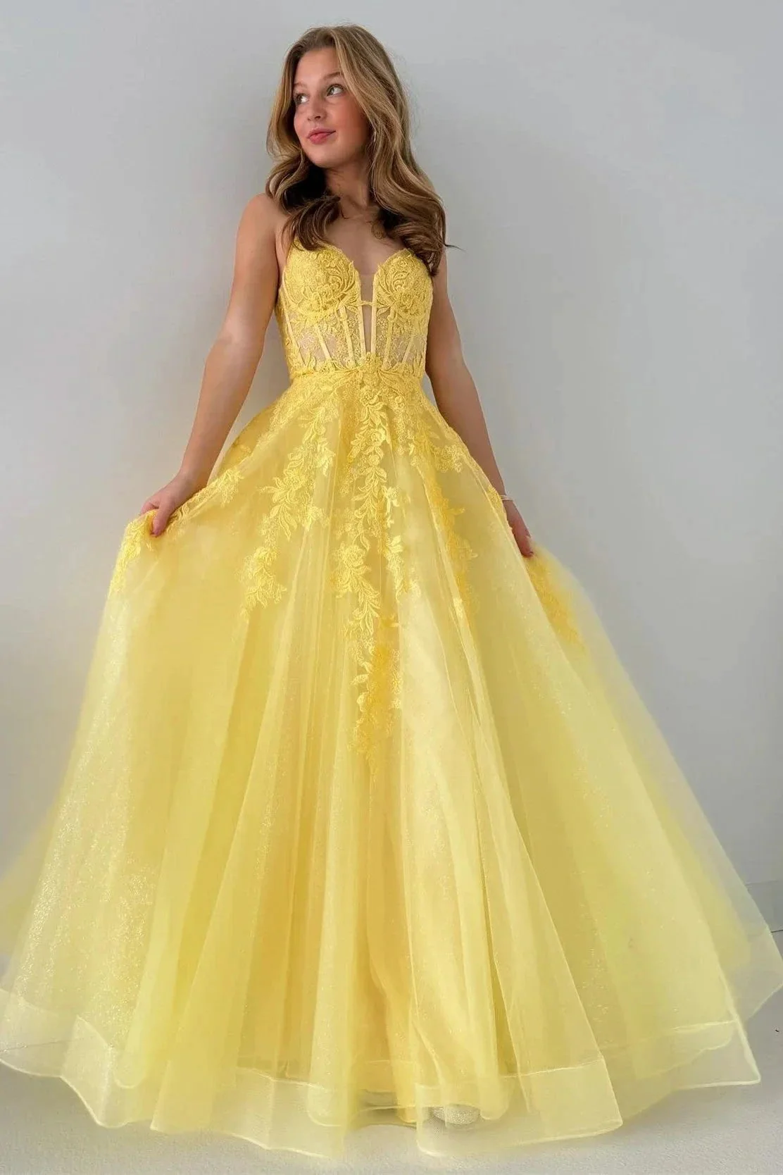 Cozy | Tulle Appliques Lace-Up A-Line Long Prom Dress - Image 5