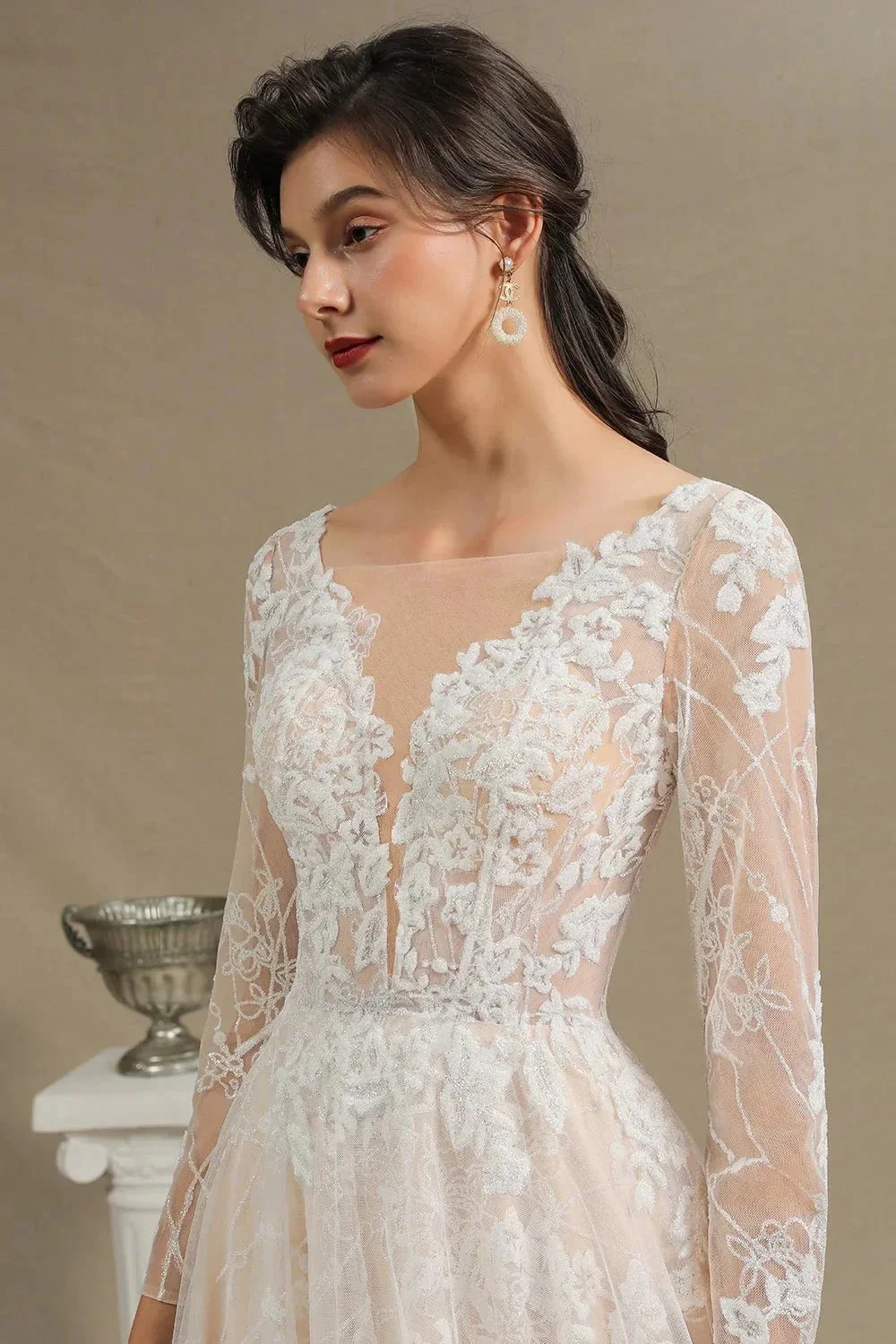 Elegant Lace Deep V-neck Wedding Dress Long Sleeve Floor Length Bridal Gowns - Image 5