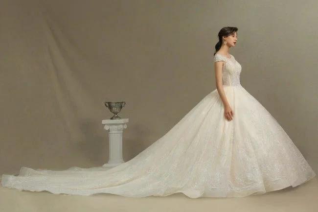 Designer Wedding Dresses | Wedding dresses maternity wear - Image 7