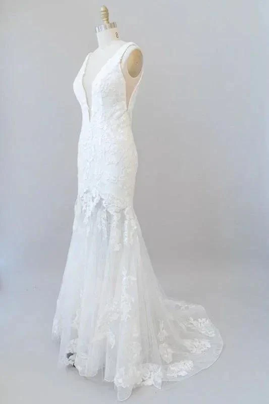 Deep V-neck Appliques Tulle Mermaid Elegant Wedding Dresses - Image 4