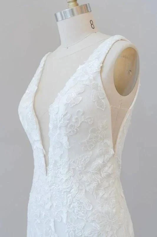 Deep V-neck Appliques Tulle Mermaid Elegant Wedding Dresses - Image 6