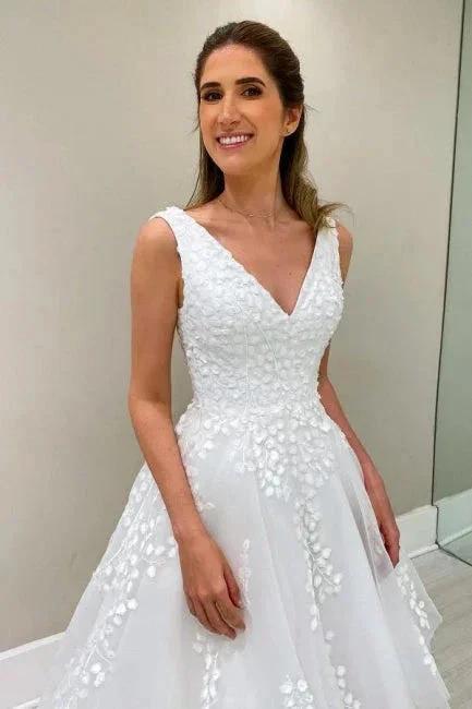 Designer A-Line Lace V-Neck Sleeveless White Wedding Dress With Appliques - Image 3
