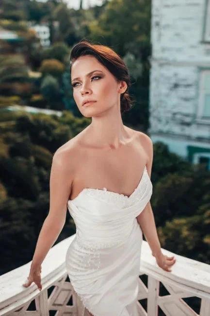 Designer A-line Satin Sleeveless Wedding Dresses With Lace - Image 5