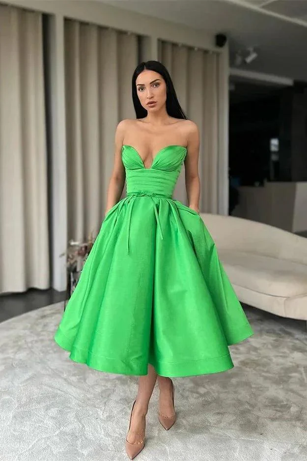 Green A-line Sweetheart Short Prom Dress - Image 2