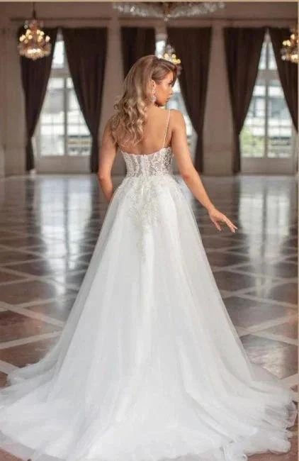 Designer Long A-line V-neck Tulle Sleeveless Wedding Dresses With Lace - Image 2