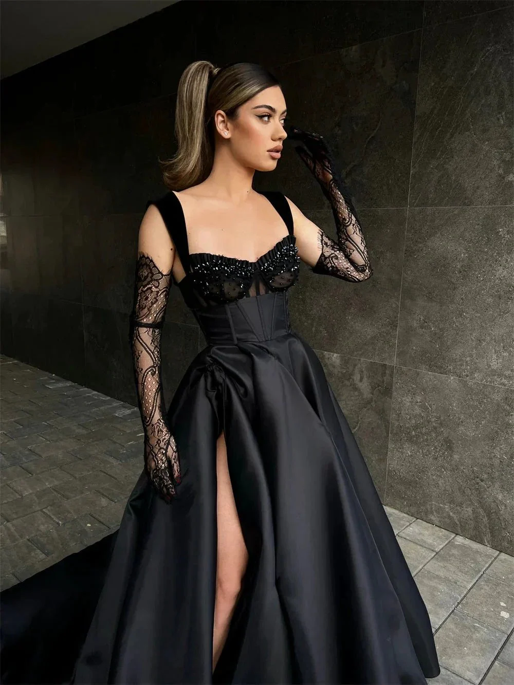 Designer Long Black A-line Lace Sleeveless Prom Dress With Slit - Image 2