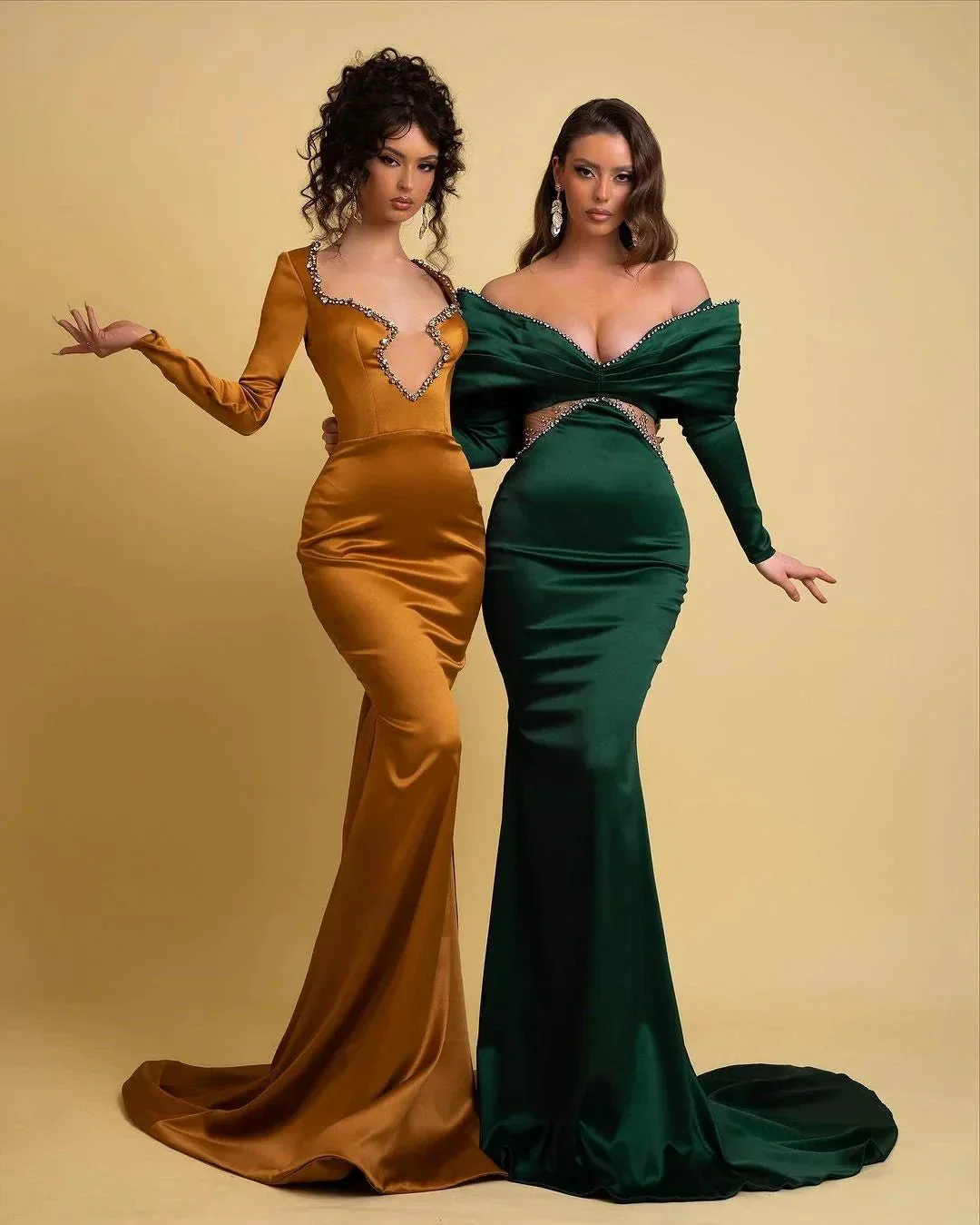 Designer Long Dark Green Mermaid Off-the-shoulder Rhinestones Prom Dress With Long Sleeves - Image 3