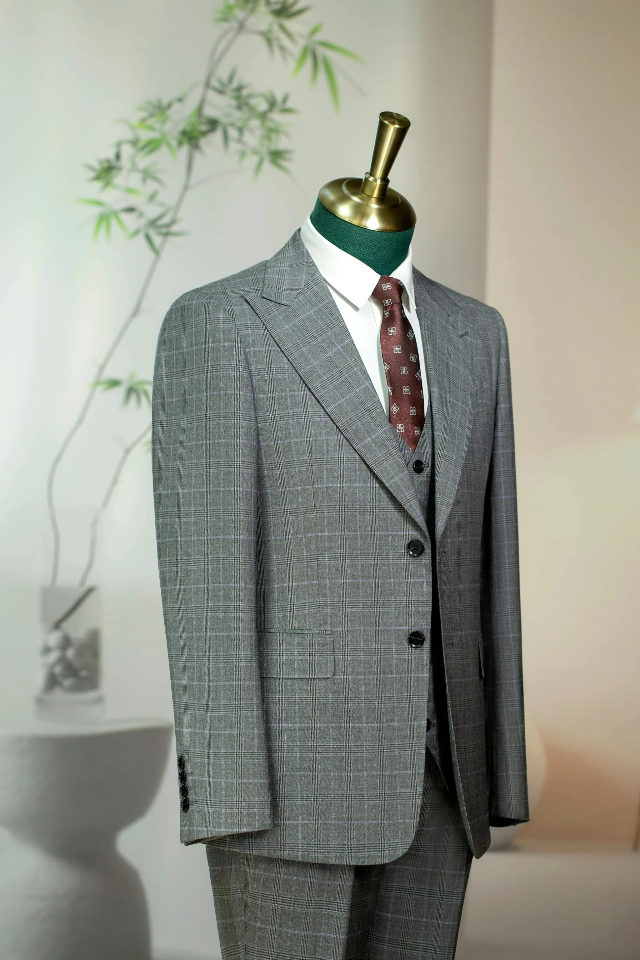 Diberon Mens Three Piece Slim Wedding Suit For Groom And Groomsmen - Image 2