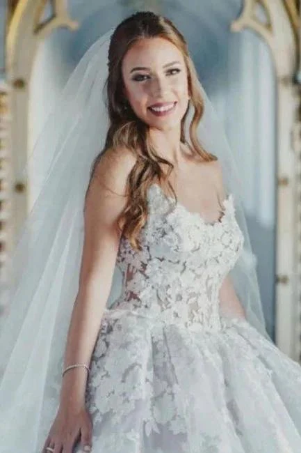 Dignified Sweetheart Sleeveless Ball Gown Tulle Wedding Dresses with Lace - Image 2