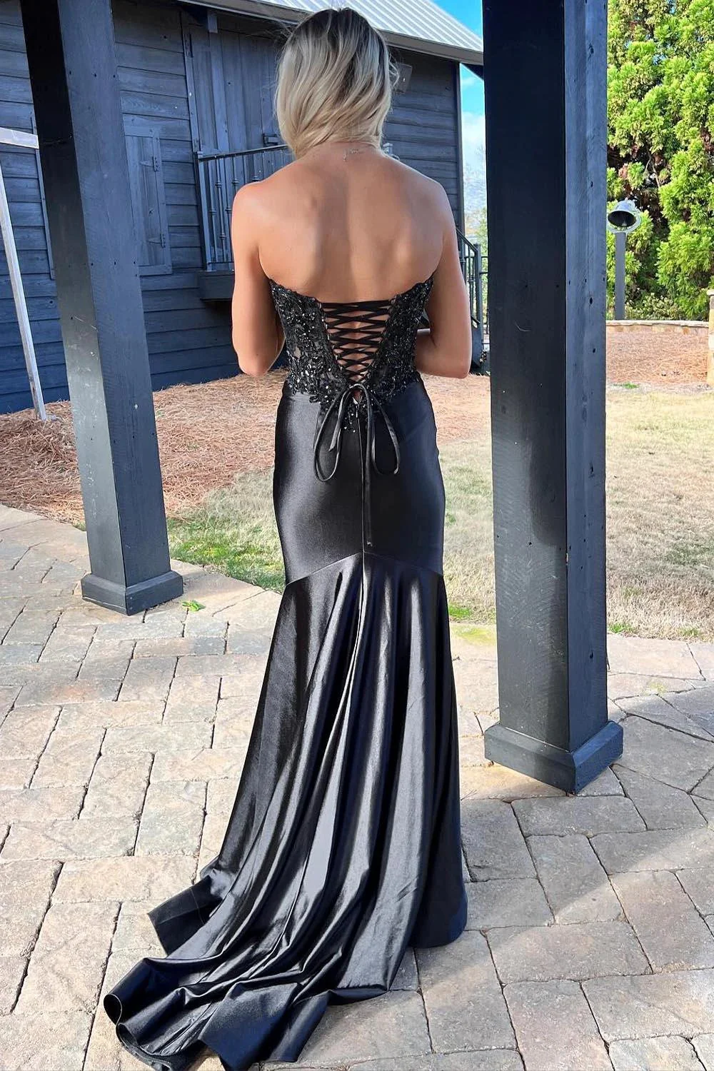 Donya | Mermaid Sweetheart Lace Satin Black Prom Dress with Slit - Image 2
